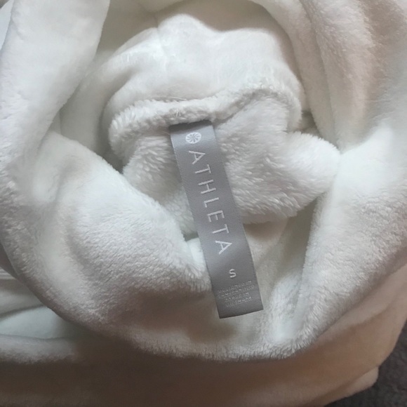 ❌SOLD❌Athleta Double Cozy Karma Funnelneck - Picture 7 of 8
